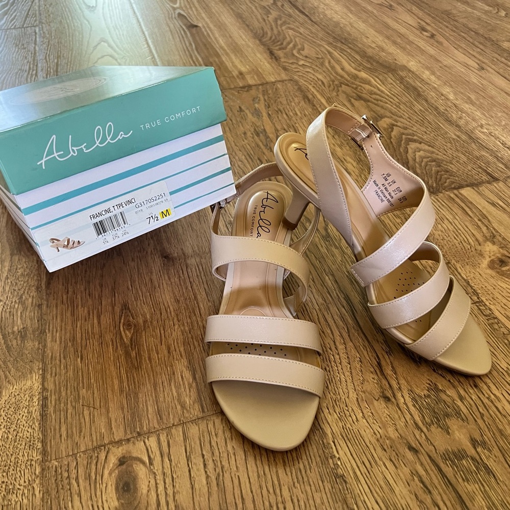 Abella Women's Sandals - Cream